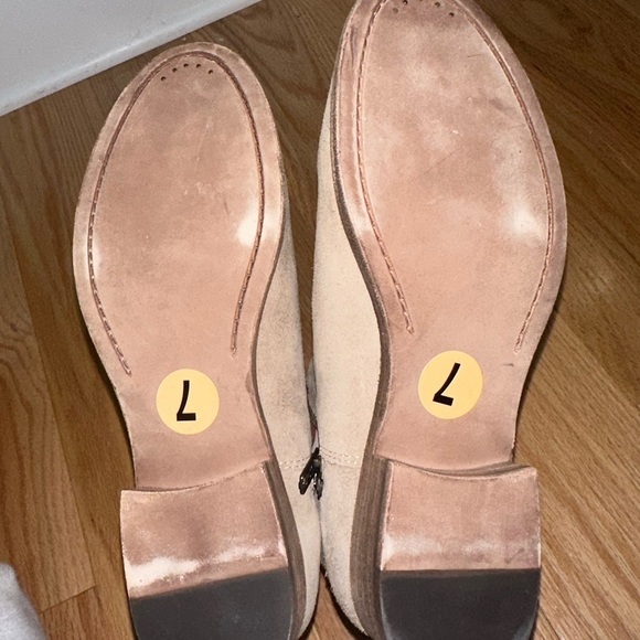 NWOT FRYE CHELSEA ZIPPER BOOTIES - Picture 10 of 10
